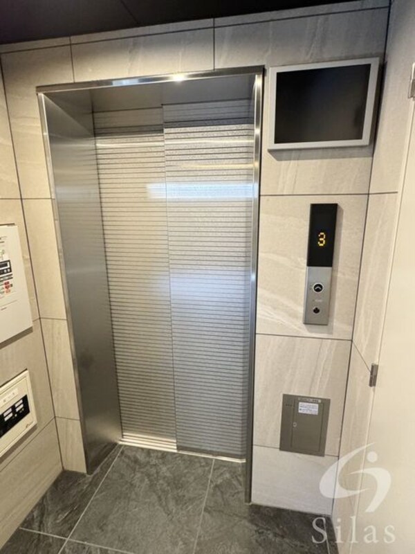 敷地内/建物