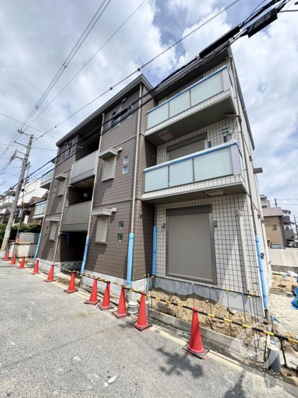 建設中