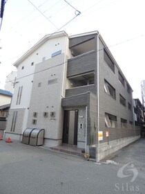 大阪メトロ千日前線 北巽駅 3階建 築10年の外観写真