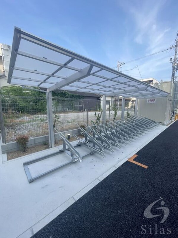 敷地内/建物