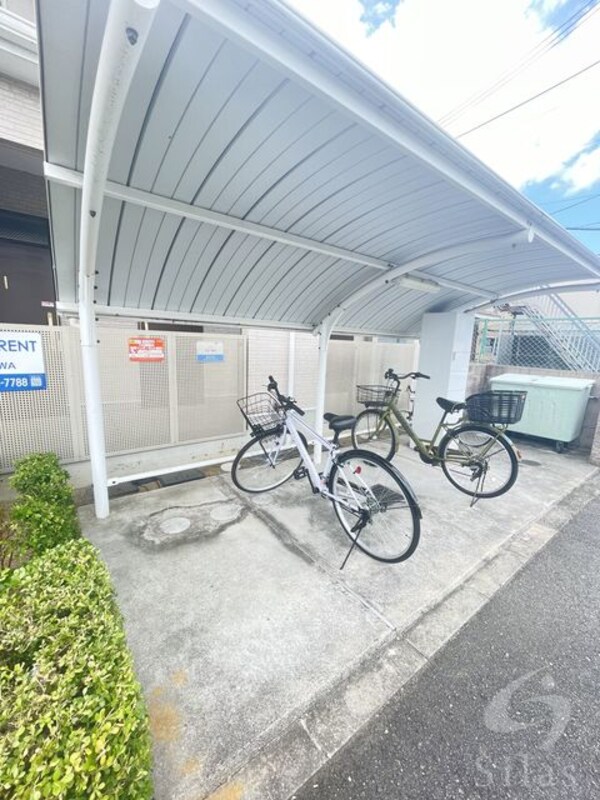 敷地内/建物