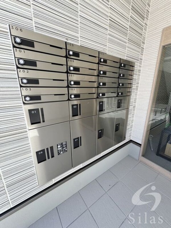 敷地内/建物