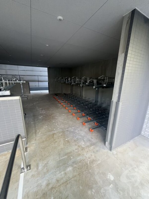 敷地内/建物