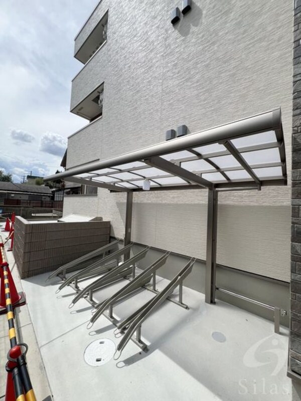 敷地内/建物