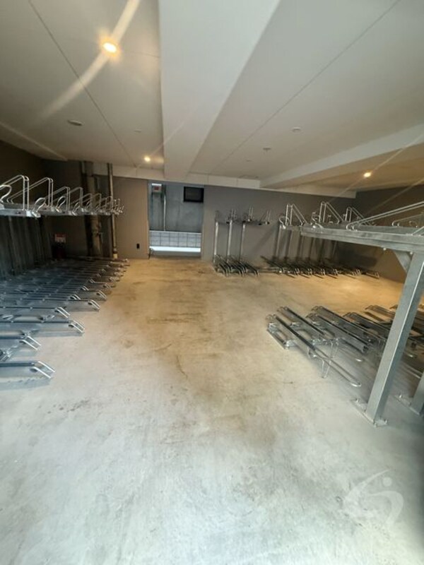 敷地内/建物