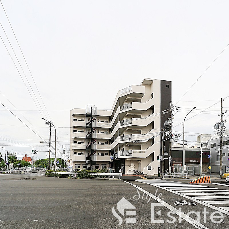 セントラル川名