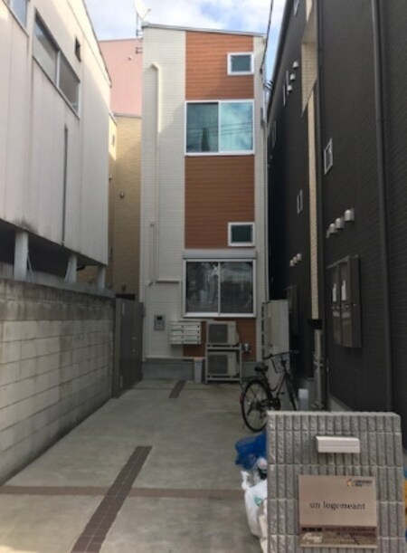 un logemeant(アンローグメント）外観写真