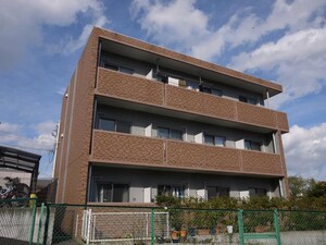 ＥＣＯＬＥ川内外観写真