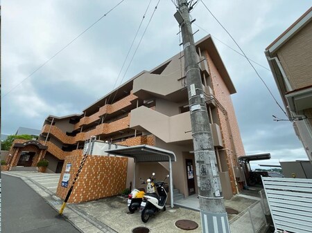 禄山ハイツ外観写真
