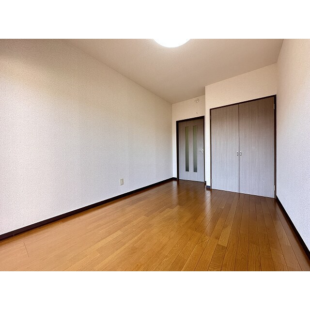 物件内観写真16　(洋室)