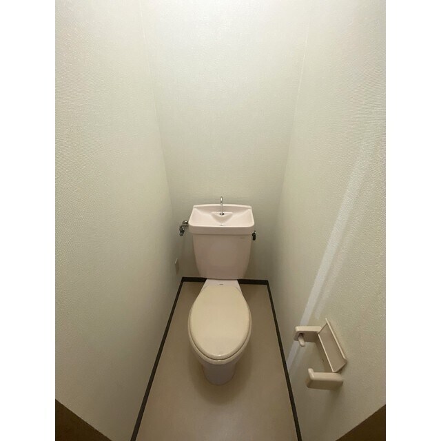 物件内観写真6　(トイレ)