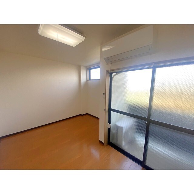 物件内観写真7　(洋室)