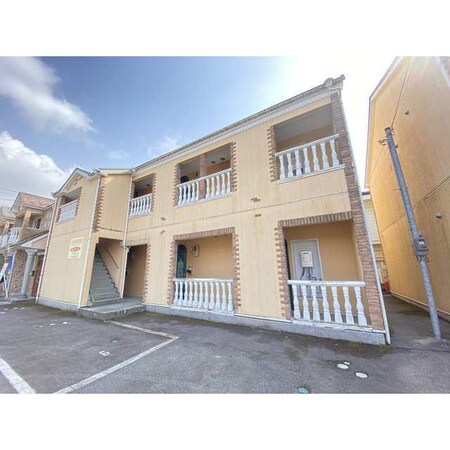 ユニバース外観写真