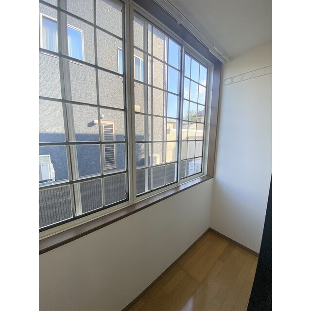 物件内観写真10　(サンルーム)