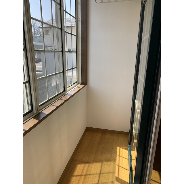 物件内観写真11　(サンルーム)