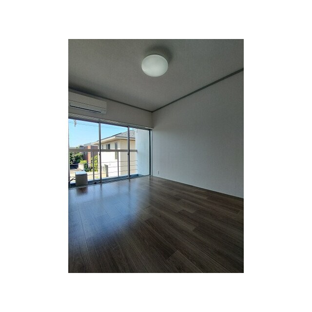 物件内観写真6　(洋室（エアコン側）)