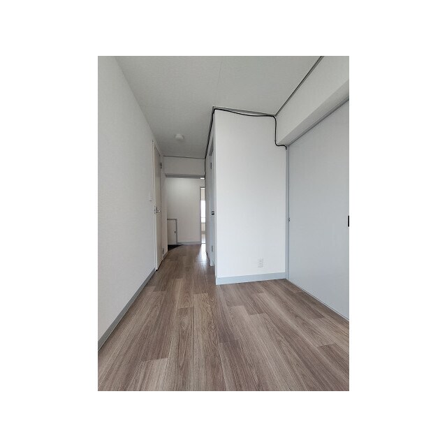 物件内観写真19　(通路)
