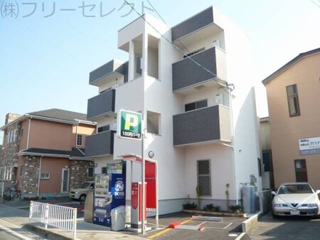 ゴールドウィング東比恵外観写真