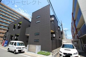 ジーベースイト外観写真