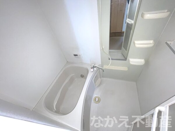 浴室(日々の疲れを癒すお風呂付です)