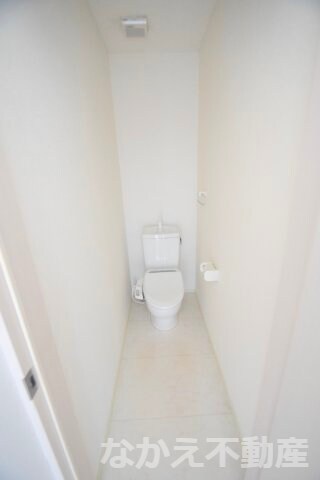 物件内観写真6　(シンプルで使いやすいトイレです)