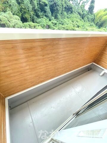 物件内観写真9　(バルコニーからの眺めを楽しみながら食事をしませんか)