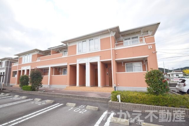 物件外観写真1　(外はこのようになっています)