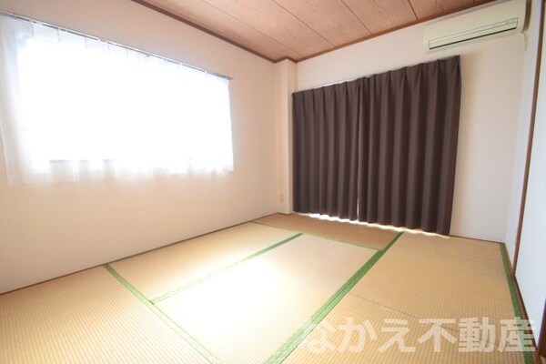 和室(きれいな和室です)