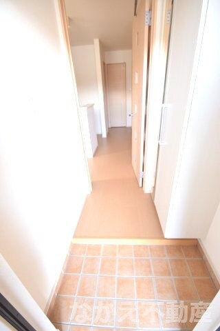 物件内観写真9　(玄関です)