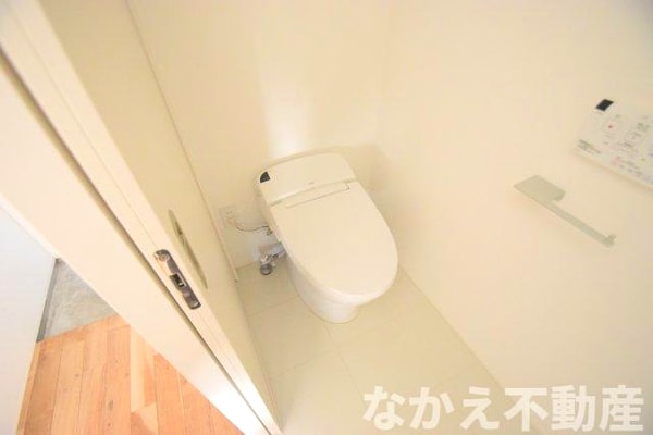 トイレ(ゆったりとした空間のトイレです)