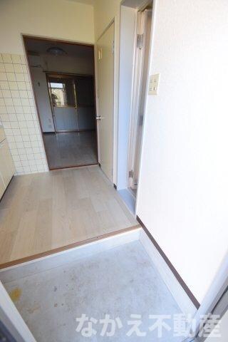物件内観写真11　(玄関です)
