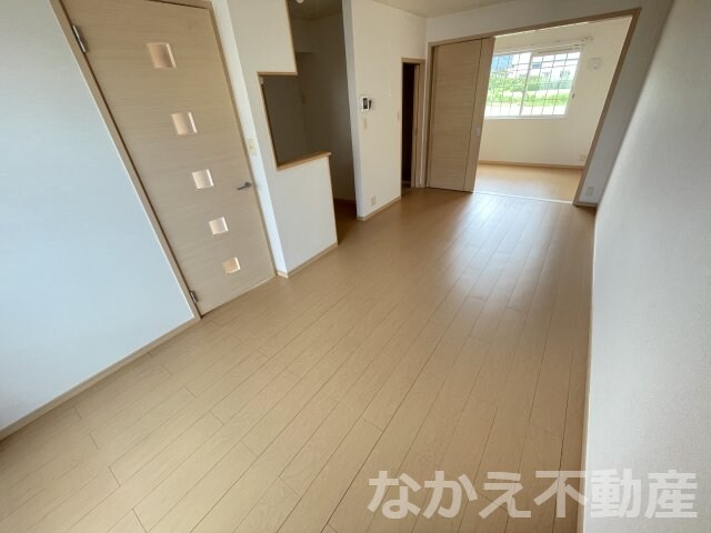 物件内観写真2　(居間です)