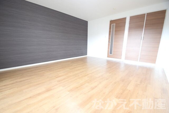 物件内観写真2　(おしゃれな居間です)