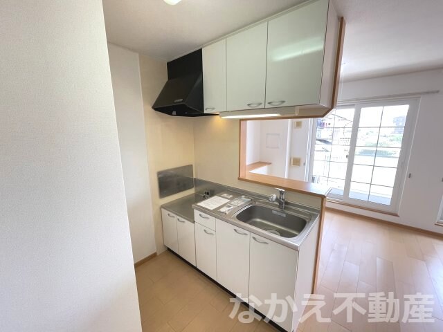 物件内観写真5　(キッチンでお料理をお楽しみください)