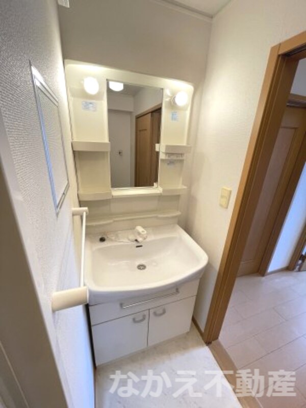 洗面・脱衣所(広い洗面スペース)