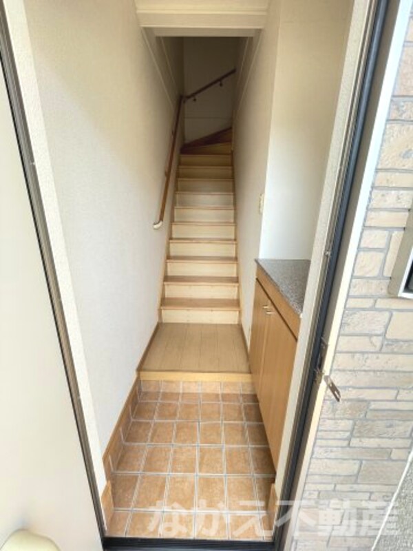 玄関(毎日通る玄関はこちらです)