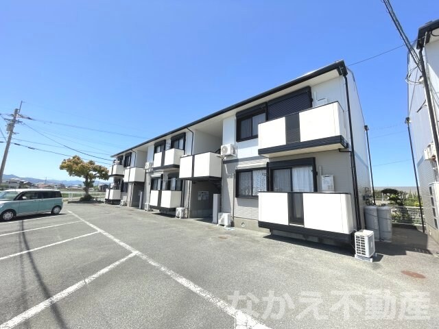 物件外観写真1　(外観も気になるポイント)