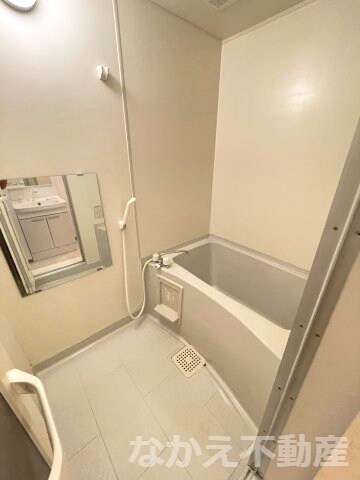 物件内観写真7　(落ち着いた空間のお風呂です)