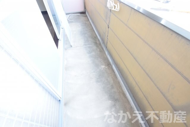 物件内観写真10　(バルコニー付きです)