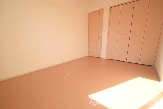 物件内観写真3　(寝室です)