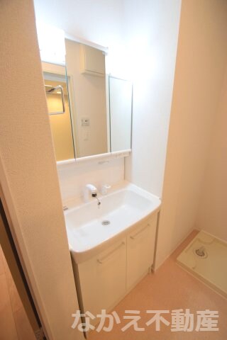 物件内観写真8　(洗面所です)