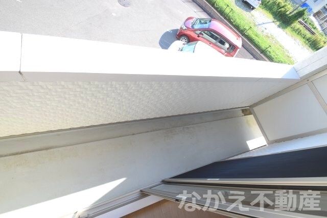 物件内観写真9　(バルコニーがあります)