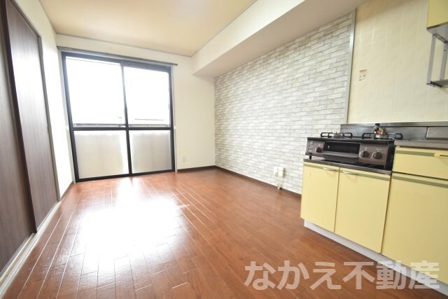 物件内観写真14　(ゆったり過ごせる居間です)