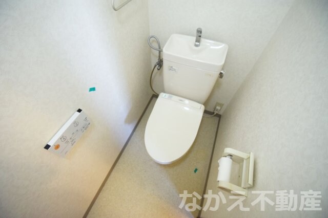物件内観写真7　(コンパクトで使いやすいトイレです)