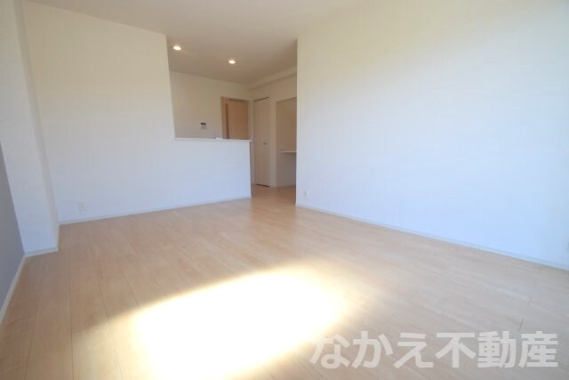 物件内観写真2　(居間です)