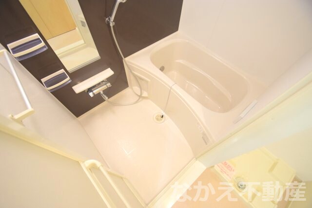 物件内観写真5　(きれいなお風呂です)