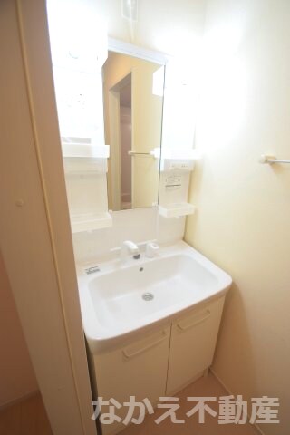 物件内観写真7　(脱衣スペースもあります)