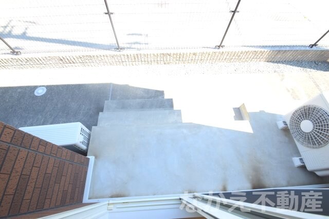 物件内観写真15　(バルコニーがあります)