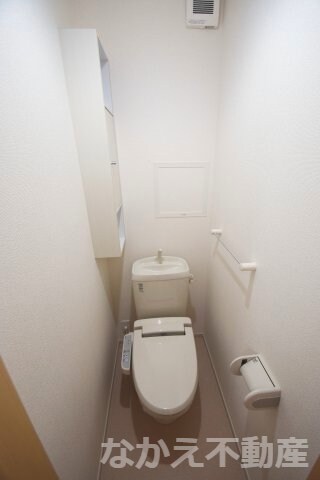 物件内観写真6　(コンパクトで使いやすいトイレです)