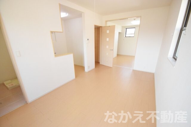 物件内観写真14　(使いやすいリビングです)